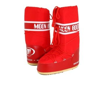 BRAND NEW RARE MOON BOOTS